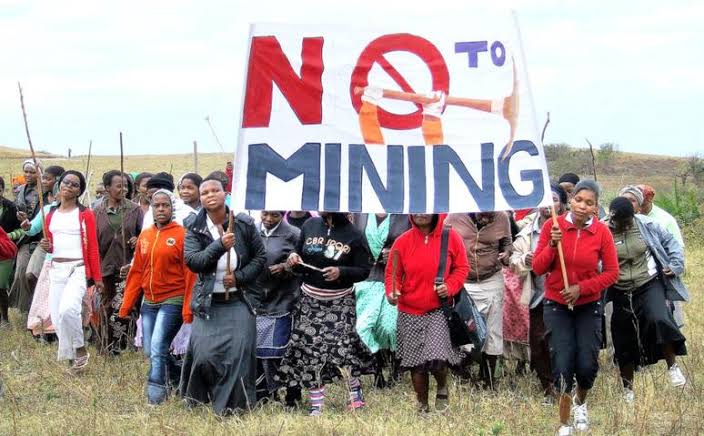 Changing the Rules of Extraction: From Fossil Fuels to “Green” Minerals